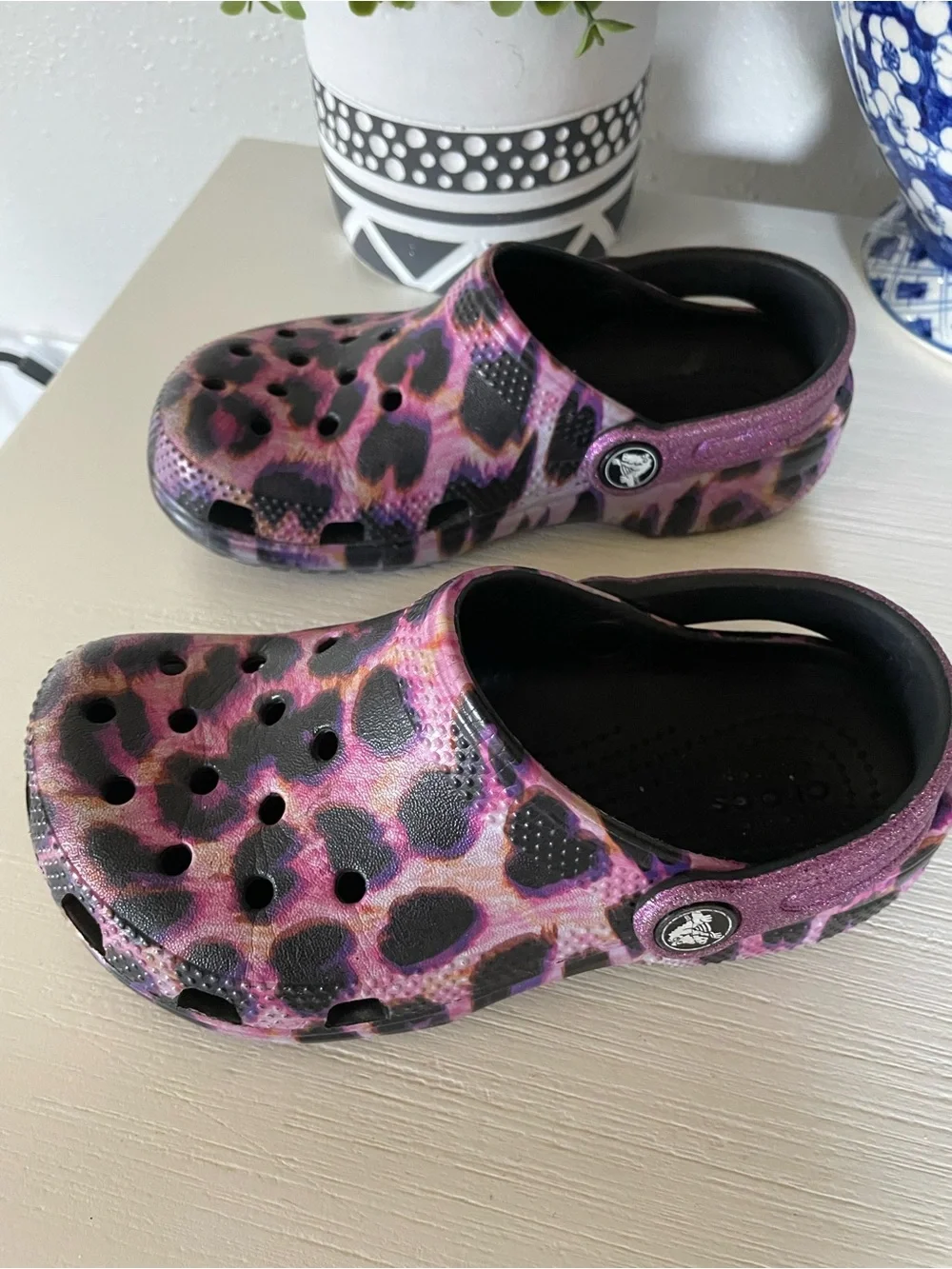 Kids Crocs Purple Leopard Print Glitter Slip on Clogs size 12